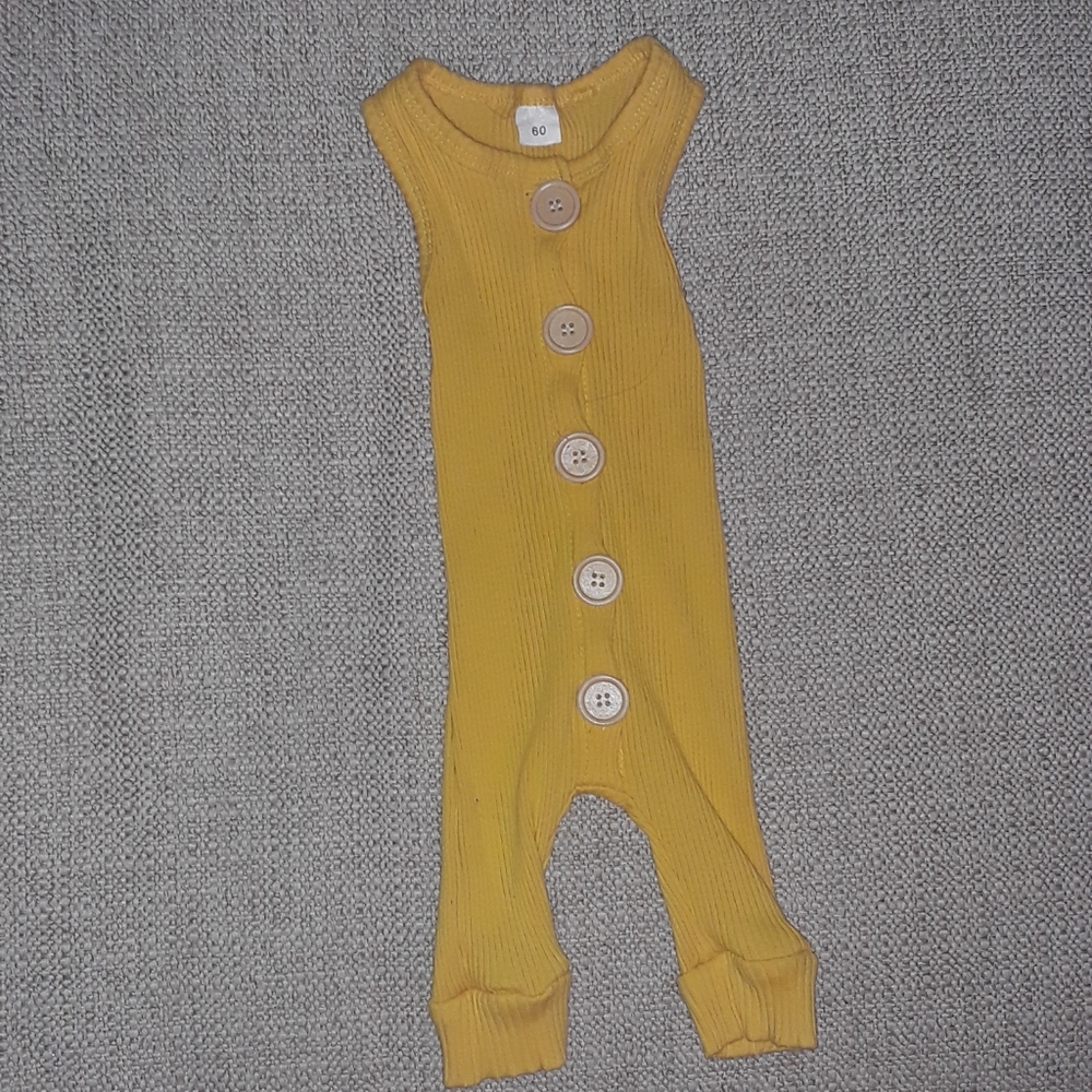 3 baby onesies.